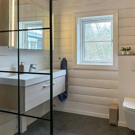 度假居 Stunning In With Sauna Logstor